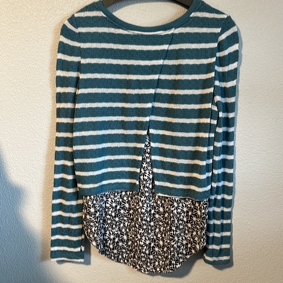 Postmark Anthropologie Ginny Pullover Top - Picture 6 of 6
